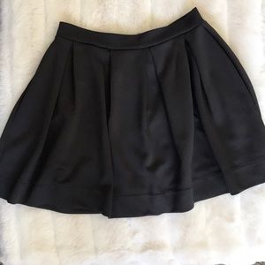 Honey punch pleated mini dark gray skirt